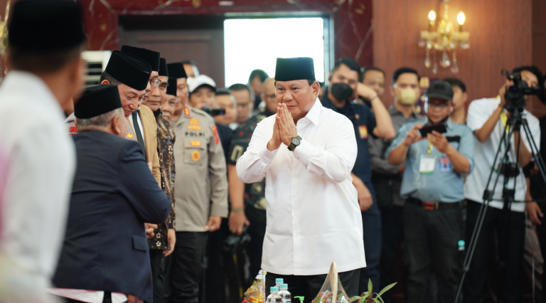 Prabowo Hadiri Muktamar XVI Persatuan Islam, Bandung