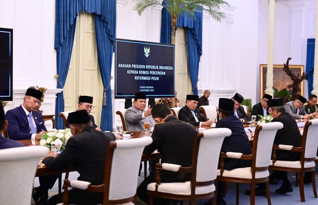 Presiden Prabowo Tekankan Supremasi Hukum dalam Arahan kepada Komisi Reformasi Polri