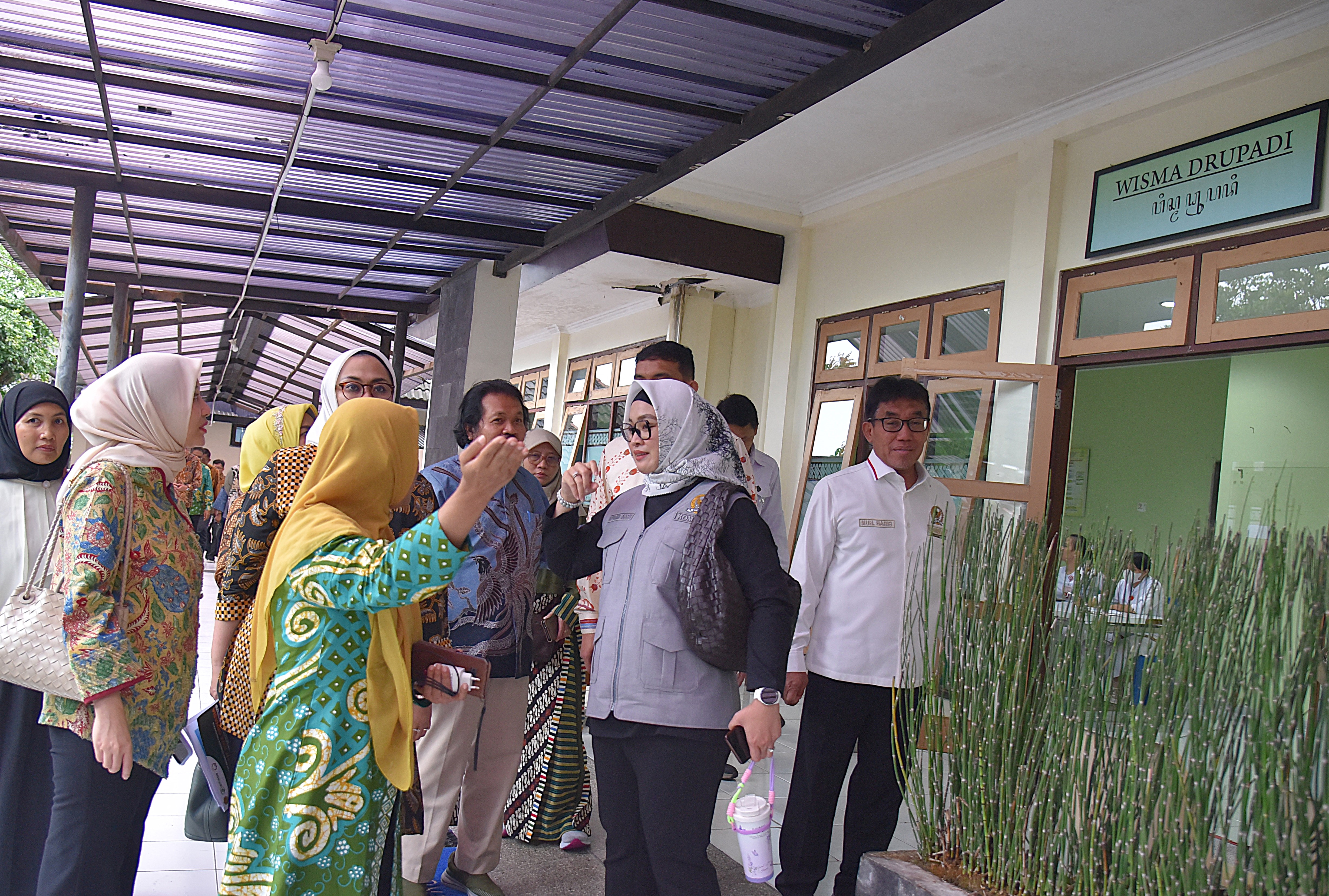 Wakil Ketua Komisi IX DPR RI, Putih Sari