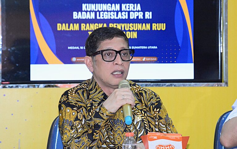 Ketua Panitia Kerja (Panja) Rancangan Undang-Undang Kamar Dagang dan Industri (Kadin) Badan Legislasi (Baleg) DPR RI, Bob Hasan