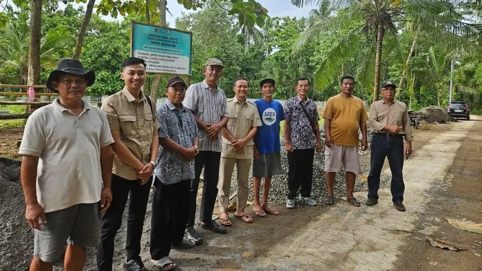 Anggota DPR RI, Azis Subekti