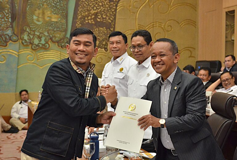 Anggota Komisi XII DPR RI, Rocky Candra