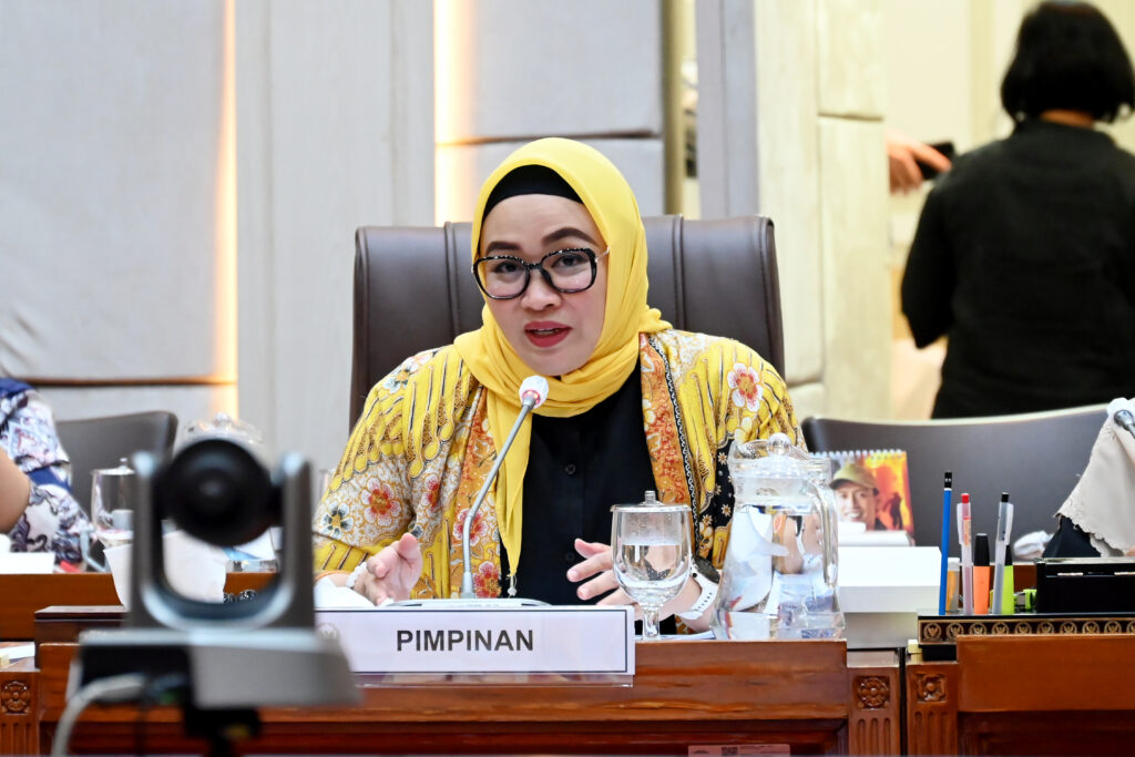 Wakil Ketua Komisi IX DPR RI, Putih Sari