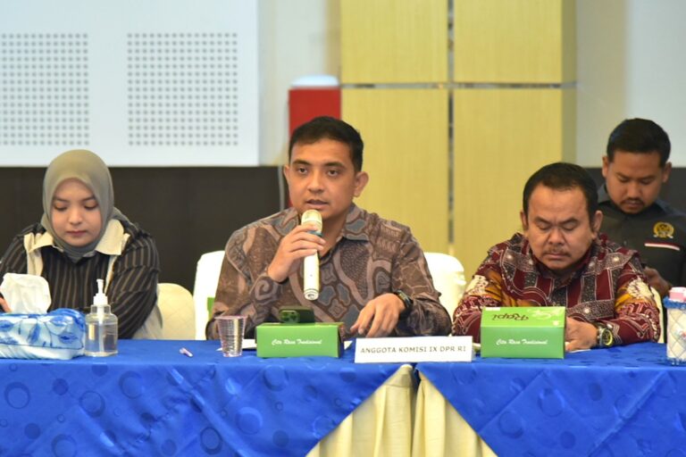 Anggota Komisi IX DPR RI, Ade Rezki Pratama