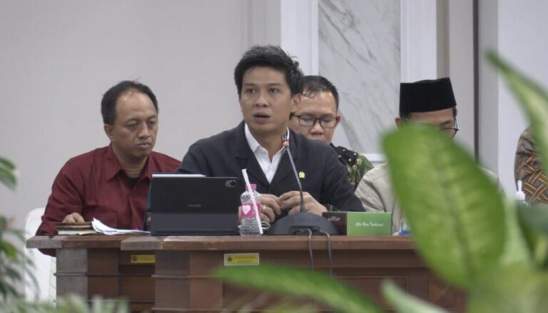 Kapoksi Komisi II DPR RI, Ahmad Wazir Noviadi
