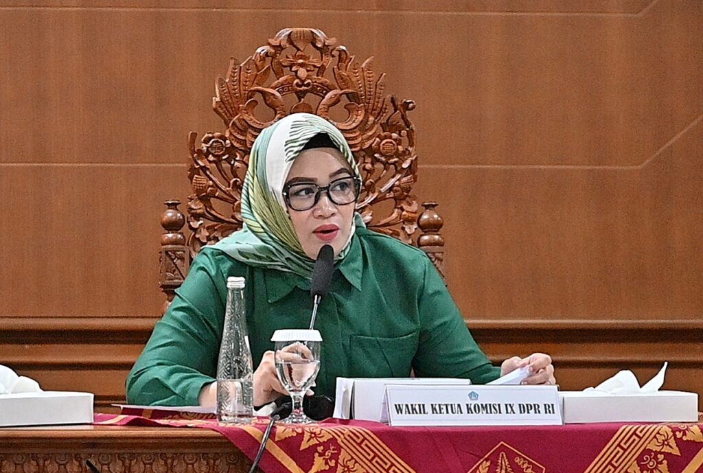 Wakil Ketua Komisi IX DPR RI, Putih Sari