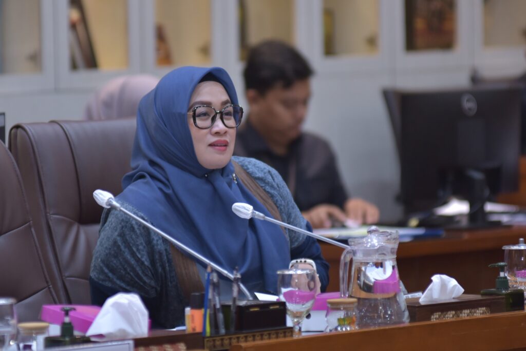 Wakil Ketua Komisi IX DPR RI, Putih Sari