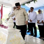 Khidmat dan Penuh Makna, Presiden Prabowo Subianto Ziarah ke Makam Marsinah
