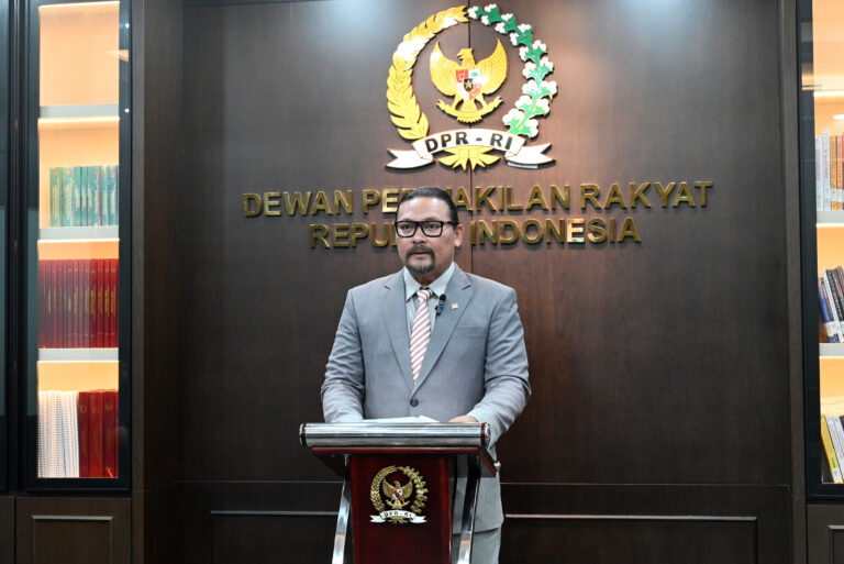Anggota Komisi III DPR RI, Martin D Tumbelaka