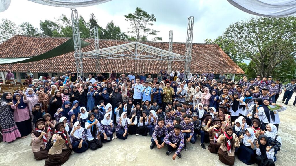 Kapoksi Gerindra Komisi X DPR RI, H. Ali Zamroni