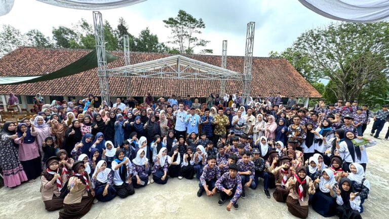 Kapoksi Gerindra Komisi X DPR RI, H. Ali Zamroni