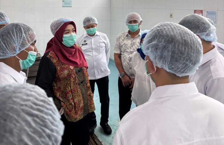 Wakil Ketua Komisi IX DPR RI, Putih Sari