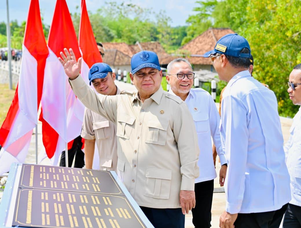 Presiden Prabowo Resmikan 1.151 KM Jalan Daerah, Warga Bersyukur, Jalan Inpres yang Diresmikan Dongkrak Mobilitas dan Ekonomi Desa