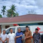Gerindra Sijunjung Serahkan Ambulans Bantuan Andre Rosiade untuk Masyarakat Nagari Aie Angek