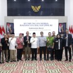 Bob Hasan: Baleg DPR Komitmen Libatkan Masyarakat dalam Penyusunan RUU Masyarakat Adat