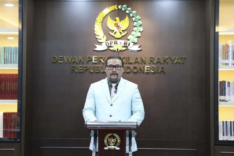 Anggota Komisi III DPR RI, Martin D. Tumbelaka