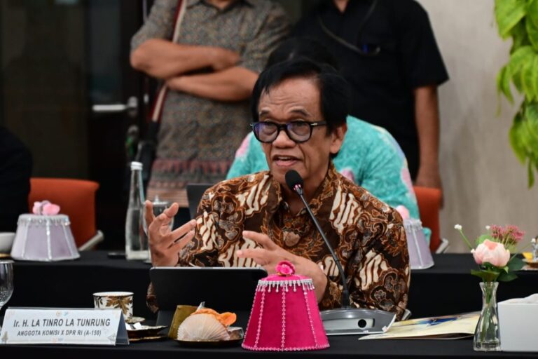 Anggota Komisi X DPR RI, La Tinro La Tunrung