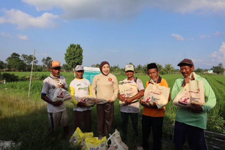 Anggota Komisi VII DPR RI, Hj. Rahmawati