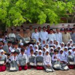 Semangat Kemerdekaan, DPD Gerindra Aceh Bagikan Perlengkapan Sekolah untuk Siswa Alue Naga