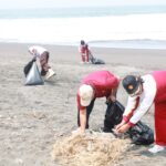 Pantai Lembupurwo Dibersihkan, DPC Gerindra Kebumen Ajak Warga Rawat Lingkungan