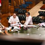 Presiden Prabowo Bahas Usulan Gelar dan Tanda Kehormatan Bersama Menteri Kebudayaan