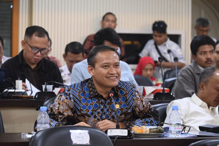 Anggota Komisi II DPR RI, Azis Subekti