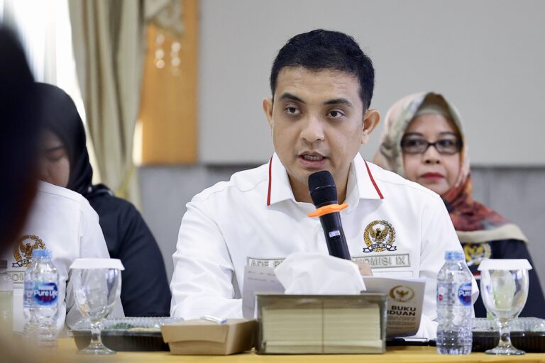 Anggota Komisi IX DPR RI, Ade Rezki Pratama
