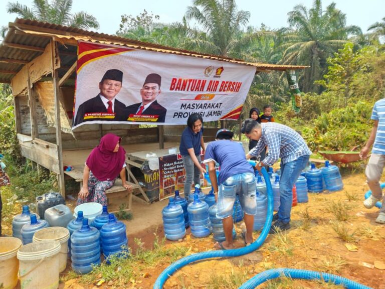 Anggota Komisi XII DPR RI, Rocky Candra