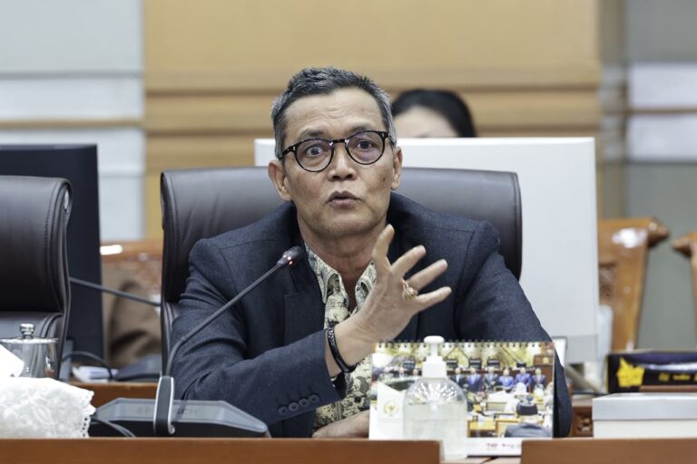 Wakil Ketua Pansus RUU Daerah Kepulauan DPR RI, T.A. Khalid