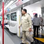 Presiden Prabowo Subianto Jajal LRT Jakarta Kelapa Gading–Manggarai