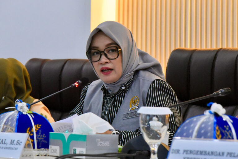 Wakil Ketua Komisi IX DPR RI, Putih Sari